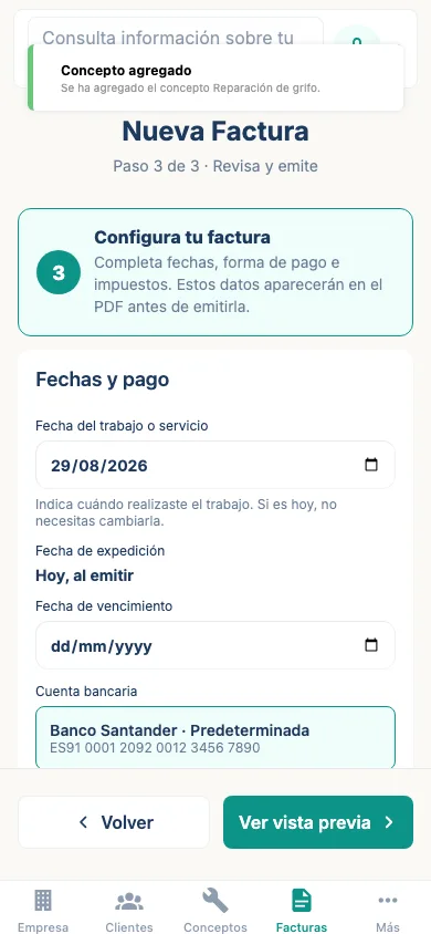 Pantalla de revisión de factura con totales calculados automáticamente.